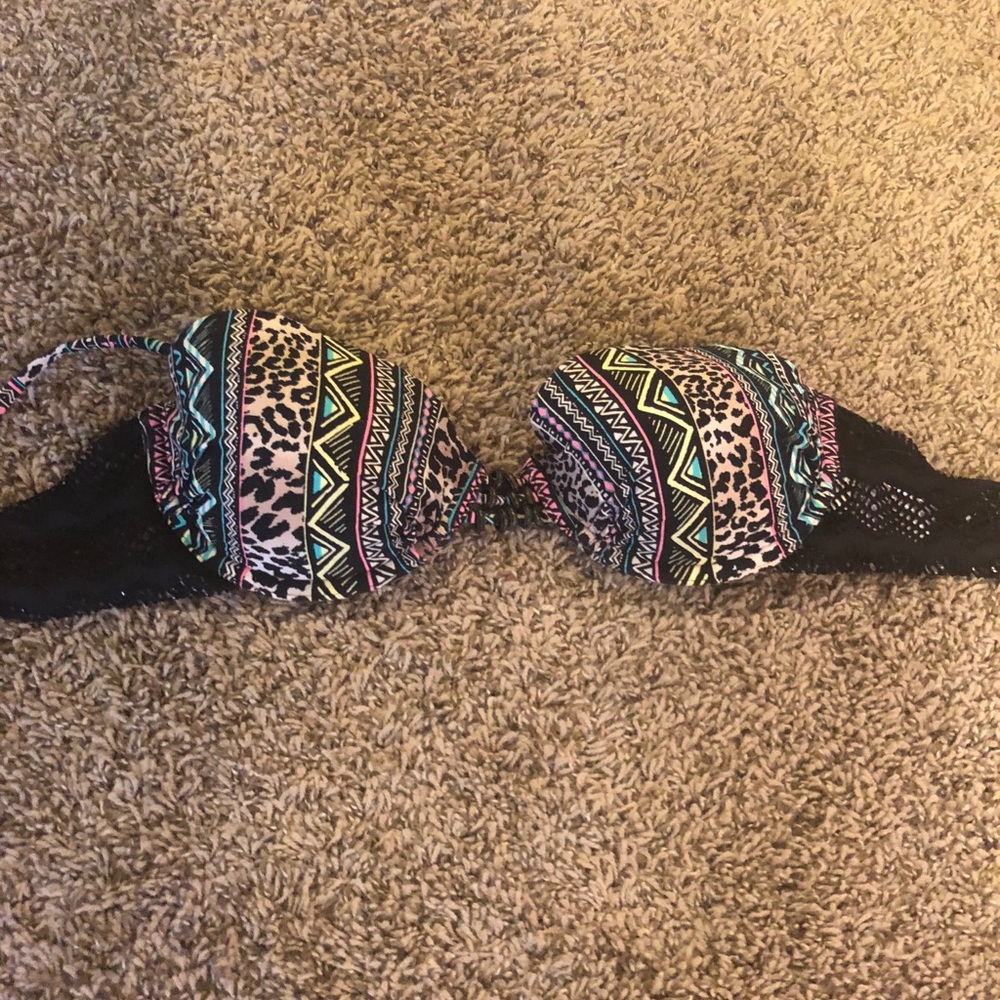 Billabong swimsuit top!